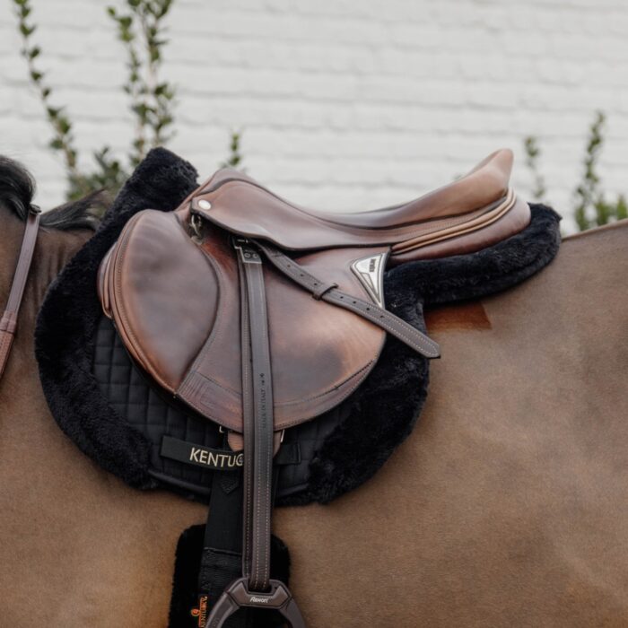 Kentucky Horsewear - Tapis De Cso Hunter Mouton Vegan Noir – Image 2