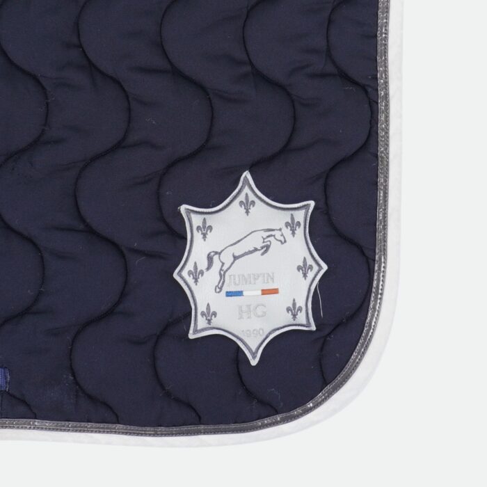 Jump'In - Tapis De Cso Écusson Hervé Godignon Marine / Blanc – Image 2