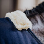 Kentucky Horsewear - Couverture De Box Classic 300G Marine – Image 5