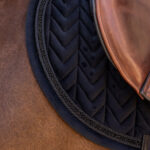 Kentucky Horsewear - Tapis De Cso Velvet Mini Pearls Noir – Image 3