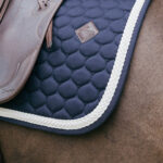 Kentucky Horsewear - Tapis De Dressage Plaited Cord Marine – Image 3