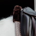 Kentucky Horsewear - Tapis De Dressage Skin Friendly Velvet Beige – Image 4