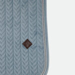 Kentucky Horsewear - Tapis de dressage Velvet Mini Pearls Bleu clair – Image 3