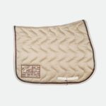 Jump'In - Tapis De Cso Écusson Hervé Godignon Beige – Image 3