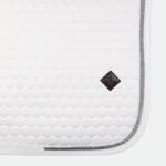 Kentucky Horsewear - Tapis de dressage Glitter Band Blanc / Argent – Image 2