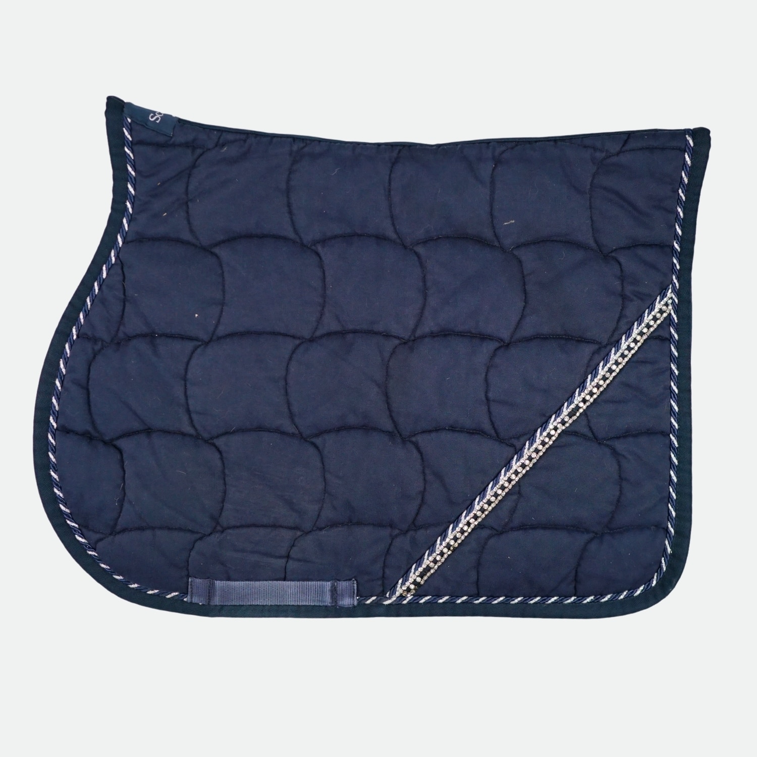 Anna-Scarpati-Tapis-De-Cso-Quadro-Strass-Personnalise-Marine-cheval-occasion-1-ART0714551 Anna Scarpati - Tapis De Cso Quadro Strass Personnalisé Marine – Image 1